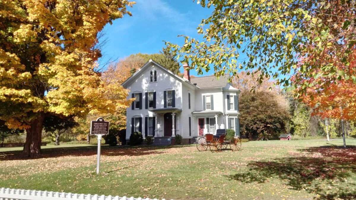 Franklin Hinchey House has been placed on the 19 National Register of Historic Places in 1983 by the United States Department of the Interior.